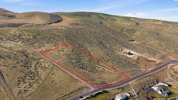 5.14 Acres of Residential Land for Sale in Kennewick, Washington