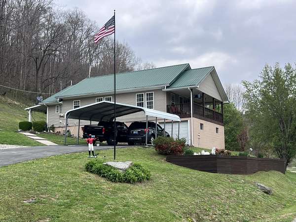 8 Acres of Land with Home for Sale in Miracle, Kentucky