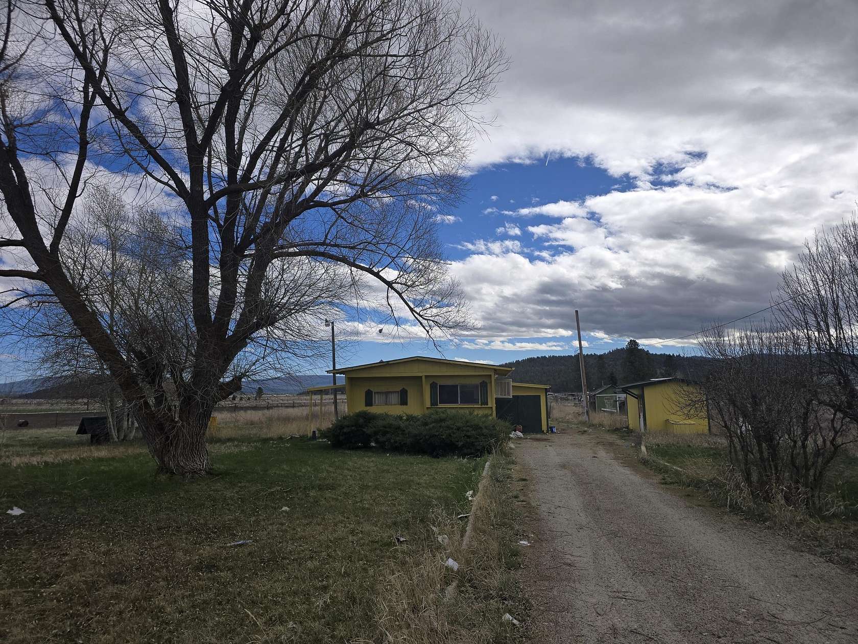 1.56 Acres of Land with Home for Sale in Sprague River, Oregon