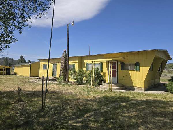 1.56 Acres of Land with Home for Sale in Sprague River, Oregon