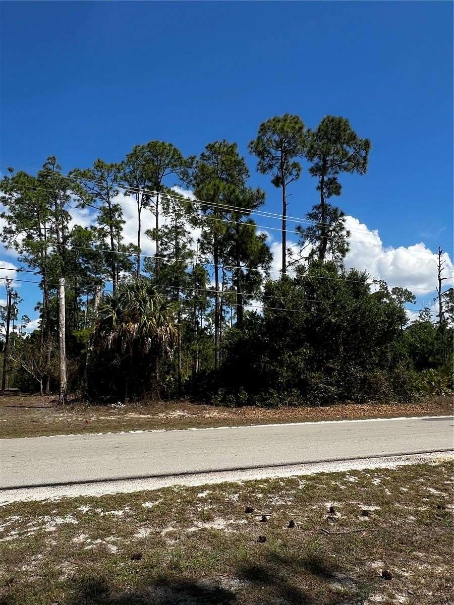0.25 Acres of Residential Land for Sale in Lehigh Acres, Florida