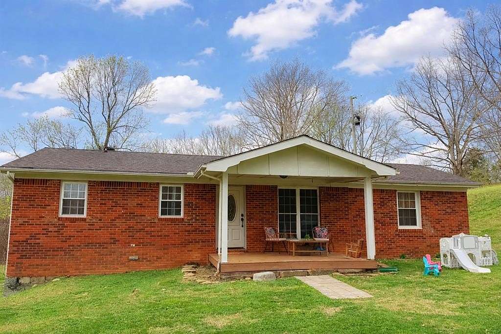 4.38 Acres of Land with Home for Sale in Monroe, Tennessee