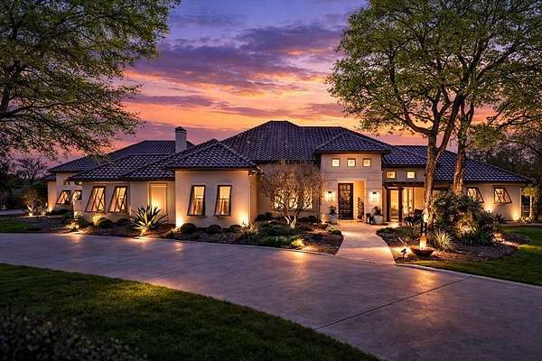 2 Acres of Land with Home for Lease in Southlake, Texas