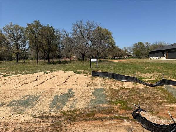 1 Acre of Residential Land for Sale in Weatherford, Texas
