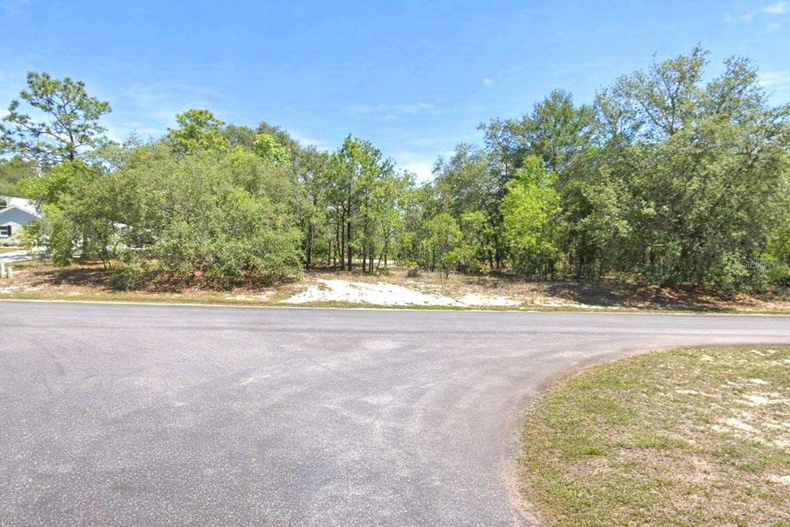 1 Acre of Residential Land for Sale in Beverly Hills, Florida