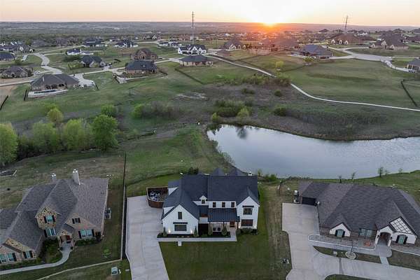 2 Acres of Land with Home for Sale in Fort Worth, Texas