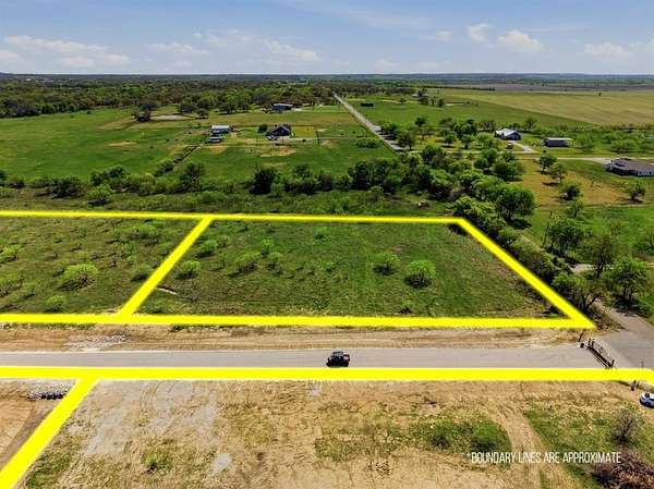 2 Acres of Land with Home for Sale in Grandview, Texas