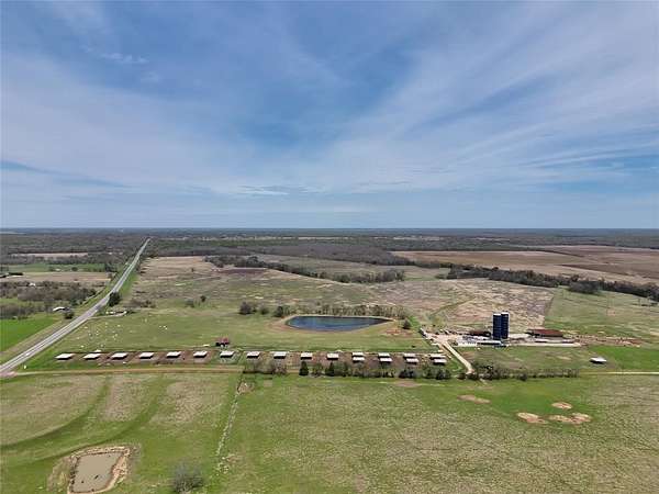 395 Acres of Land for Sale in Mount Vernon, Texas