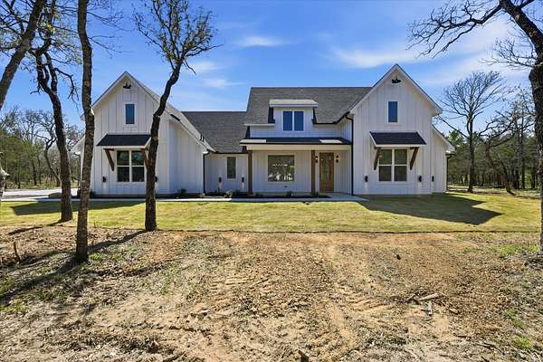 2.68 Acres of Land with Home for Sale in Sunset, Texas