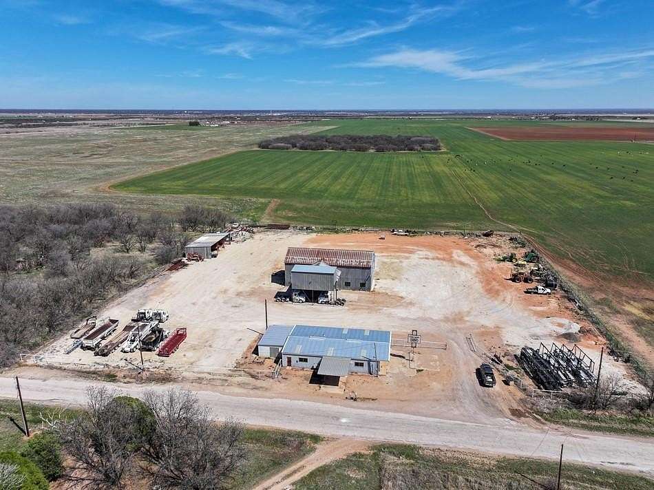 4 Acres of Improved Commercial Land for Sale in Hodges, Texas