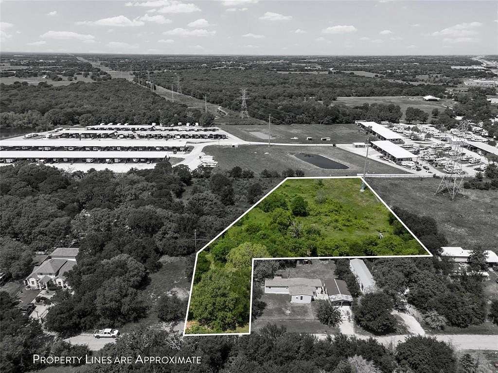1.62 Acres of Residential Land for Sale in Elm Mott, Texas