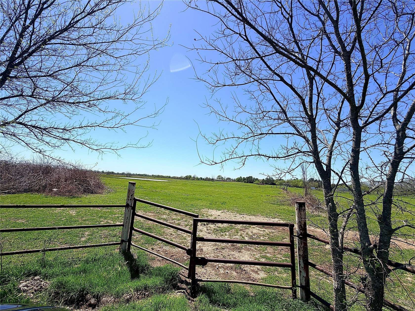 5.85 Acres of Mixed-Use Land for Sale in Seagoville, Texas