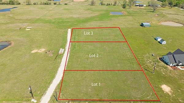 0.8 Acres of Residential Land for Sale in Blossom, Texas