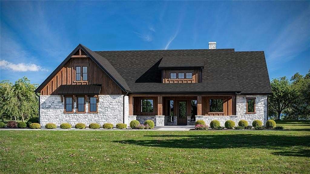 2 Acres of Land with Home for Sale in Grandview, Texas