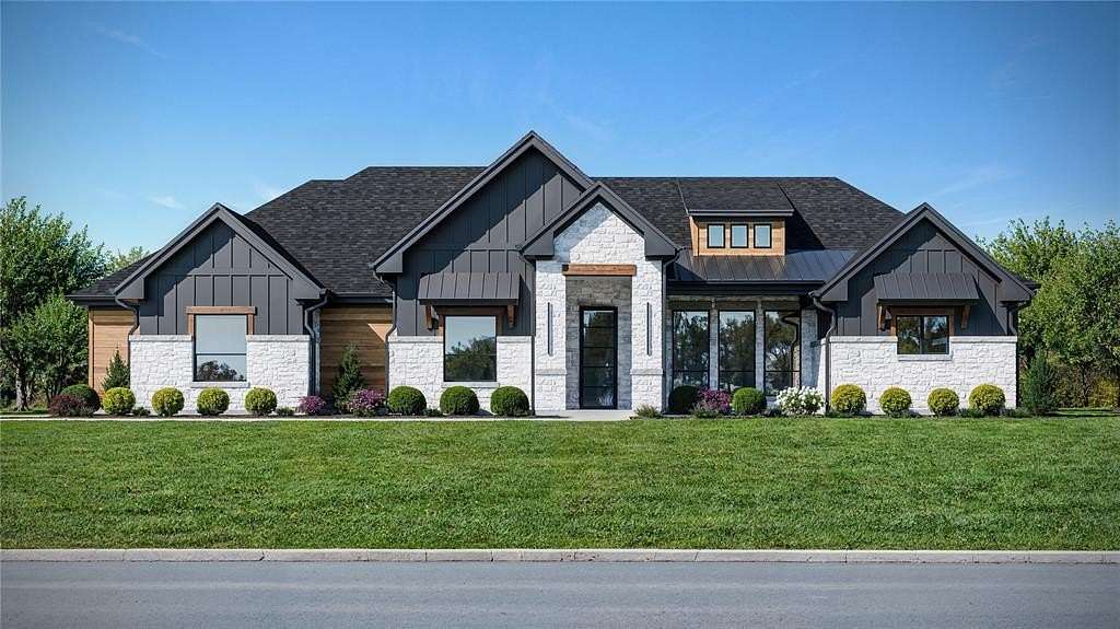 2 Acres of Land with Home for Sale in Grandview, Texas