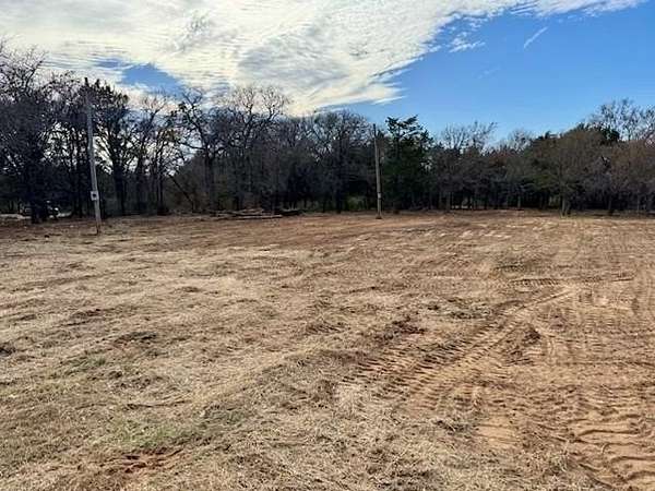 2.39 Acres of Land for Sale in Whitesboro, Texas