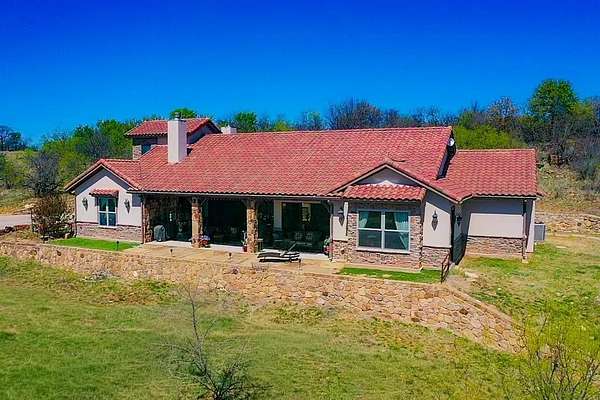 287 Acres of Agricultural Land with Home for Sale in Jacksboro, Texas