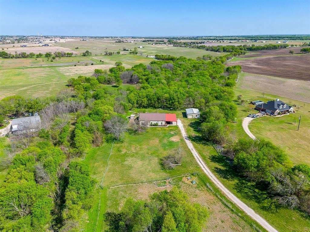 6.43 Acres of Land with Home for Sale in Waxahachie, Texas