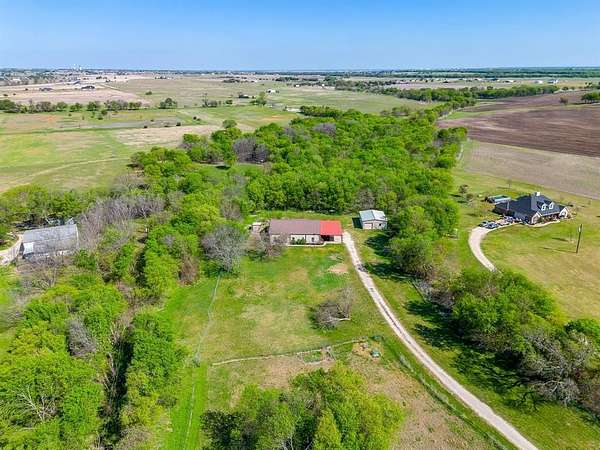6.43 Acres of Land with Home for Sale in Waxahachie, Texas