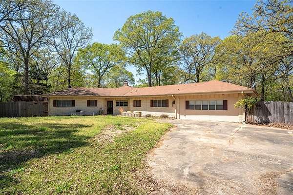 5.28 Acres of Land with Home for Sale in Powderly, Texas