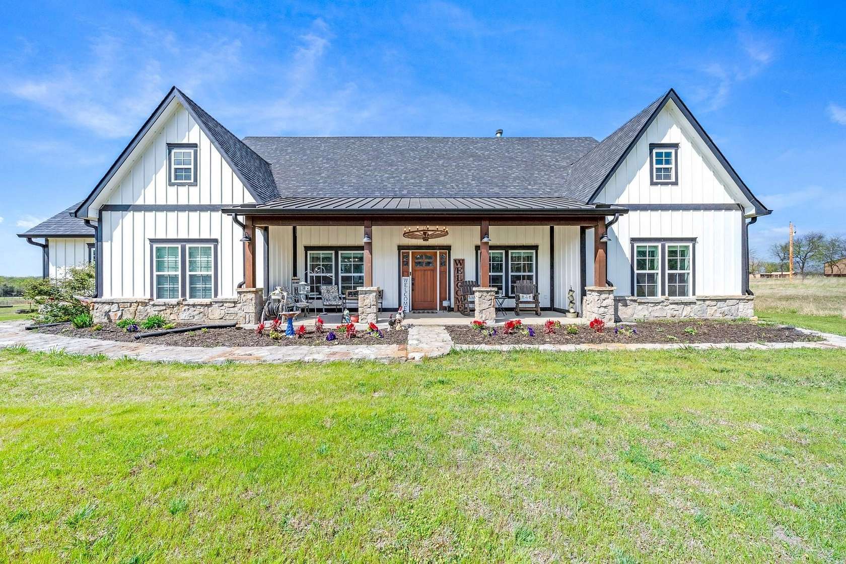 1.5 Acres of Land with Home for Sale in Celeste, Texas