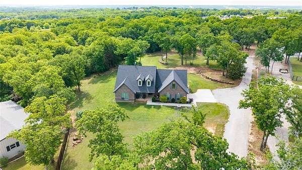 2.19 Acres of Land with Home for Sale in Paradise, Texas
