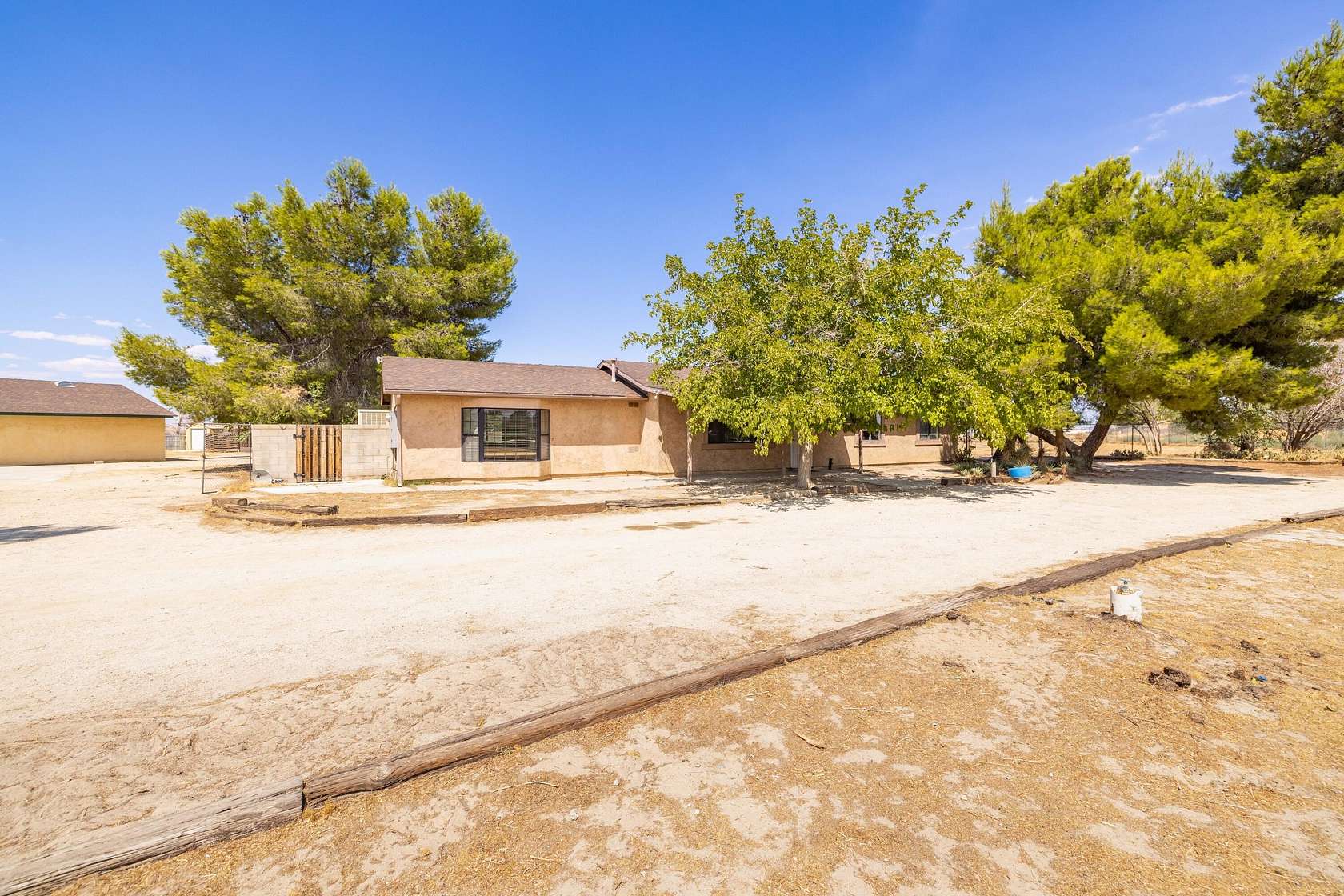 2.25 Acres of Land with Home for Sale in Palmdale, California