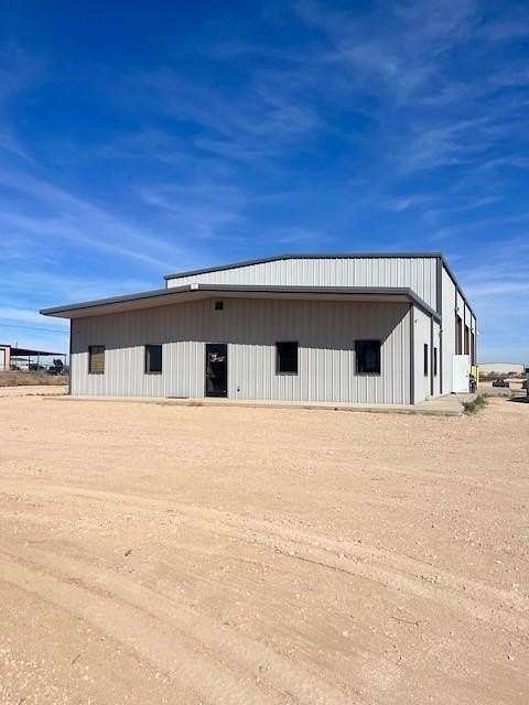 5 Acres of Improved Commercial Land for Sale in Midland, Texas