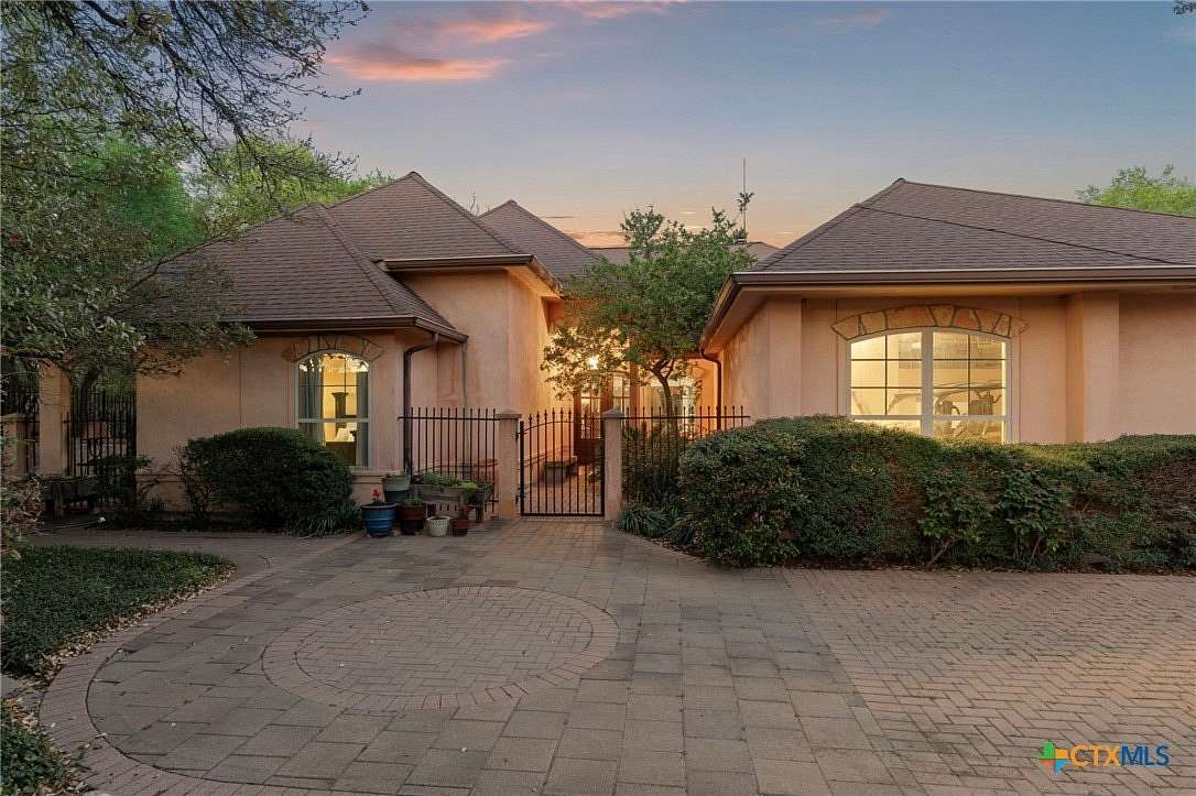 2.84 Acres of Land with Home for Sale in Kingsbury, Texas