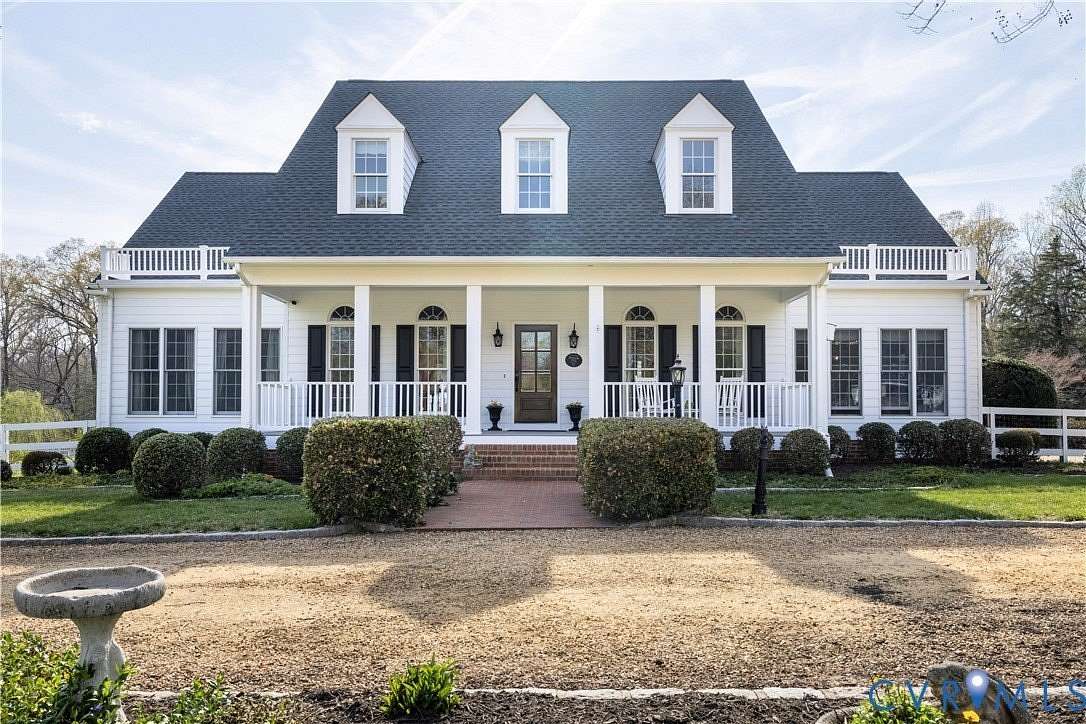 10 Acres of Land with Home for Sale in Mechanicsville, Virginia