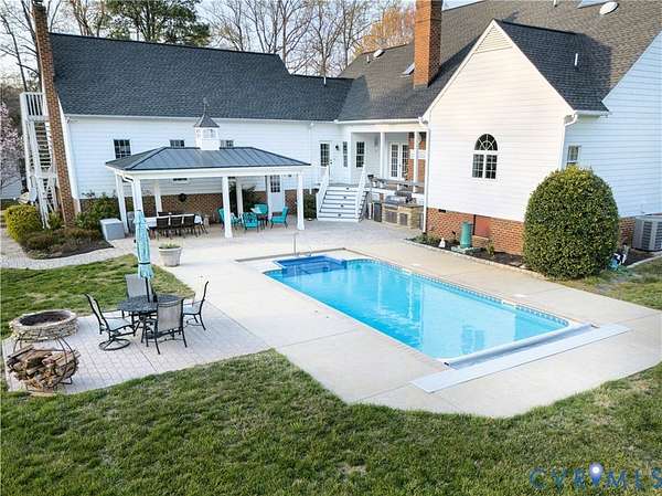 10 Acres of Land with Home for Sale in Mechanicsville, Virginia