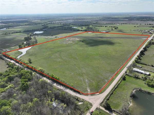 45 Acres of Agricultural Land for Sale in Ladonia, Texas