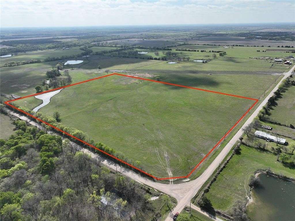 22.5 Acres of Agricultural Land for Sale in Ladonia, Texas