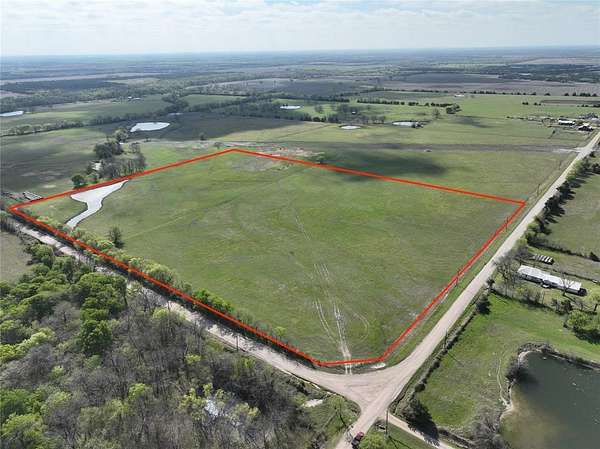 22.5 Acres of Agricultural Land for Sale in Ladonia, Texas
