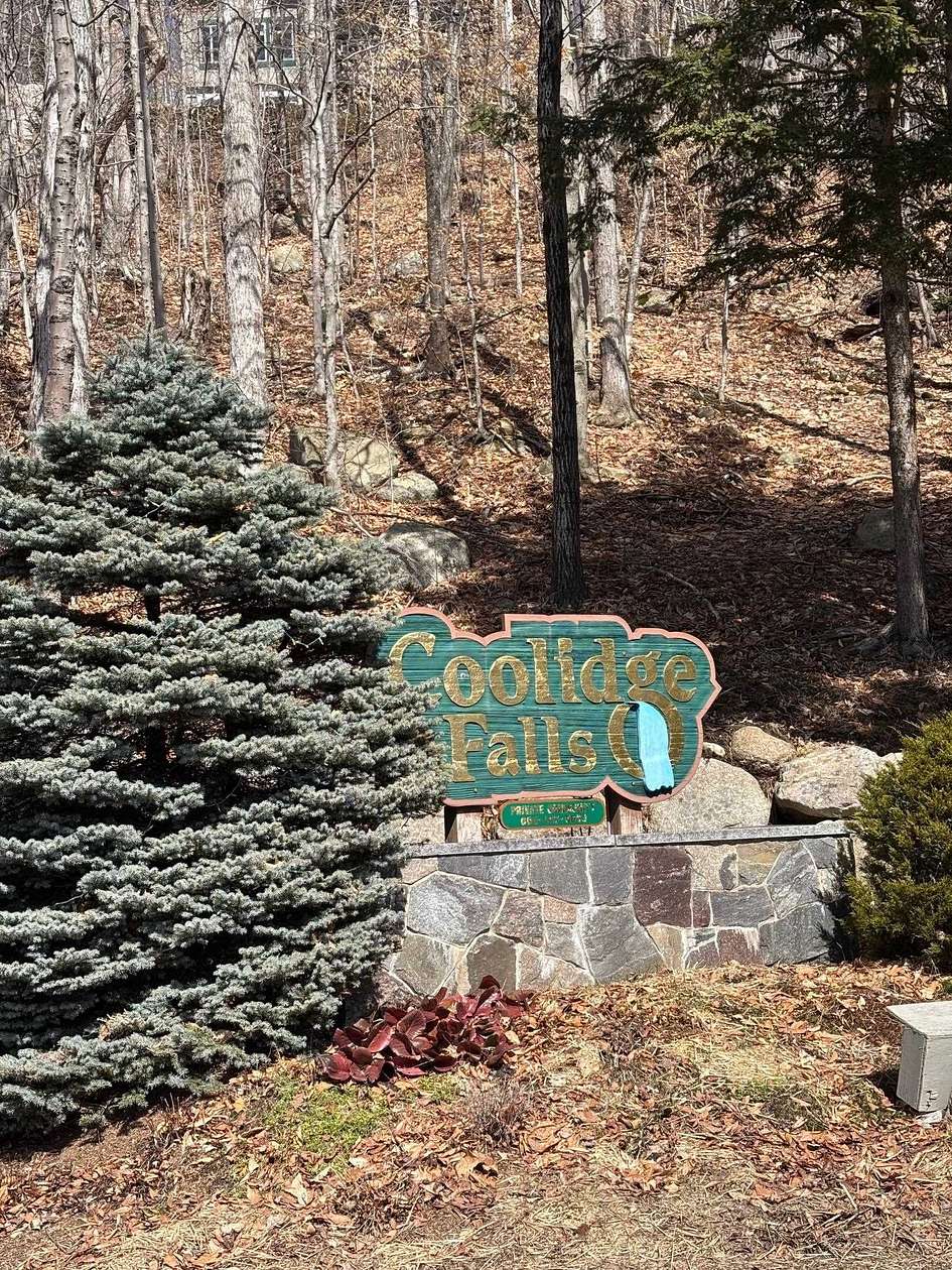 0.06 Acres of Residential Land for Sale in Lincoln, New Hampshire