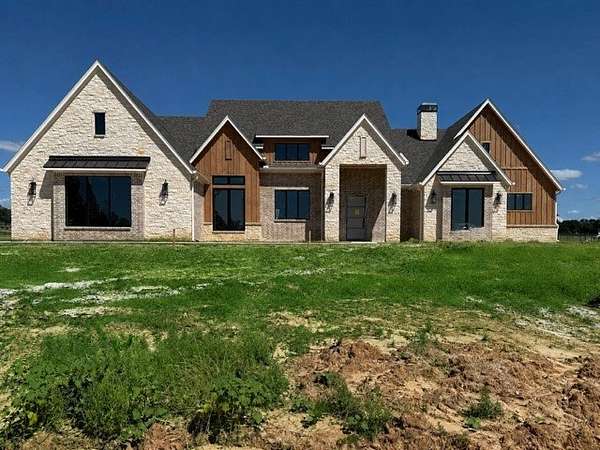 2 Acres of Land with Home for Sale in Weatherford, Texas