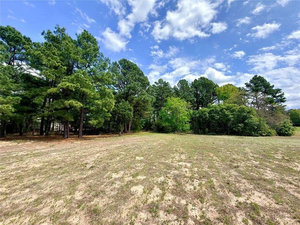 2 Acres of Residential Land for Sale in Athens, Texas