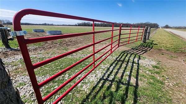 78.1 Acres of Agricultural Land for Sale in Girard, Kansas