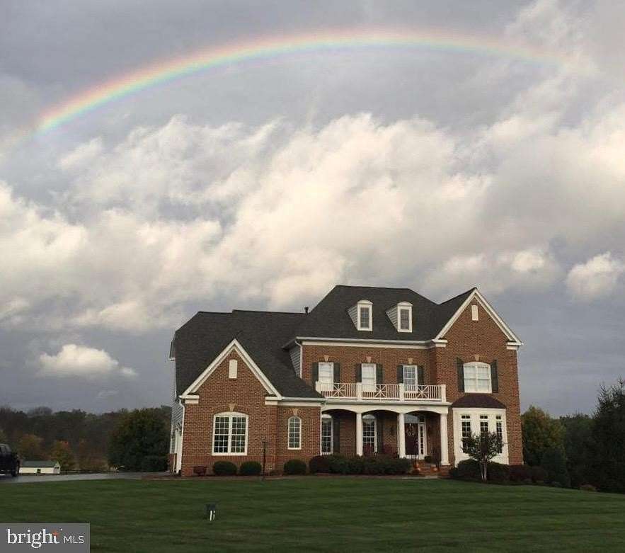 8.32 Acres of Land with Home for Sale in Round Hill, Virginia