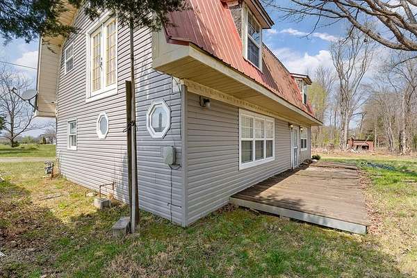 3.5 Acres of Land with Home for Sale in Silver Point, Tennessee