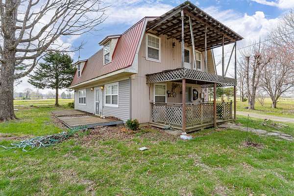 3.5 Acres of Land with Home for Sale in Silver Point, Tennessee