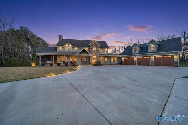 95.5 Acres of Recreational Land with Home for Sale in Boaz, Alabama