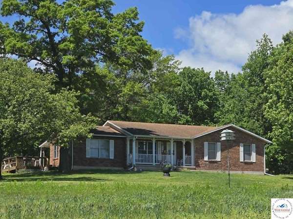 46 Acres of Agricultural Land with Home for Sale in California, Missouri