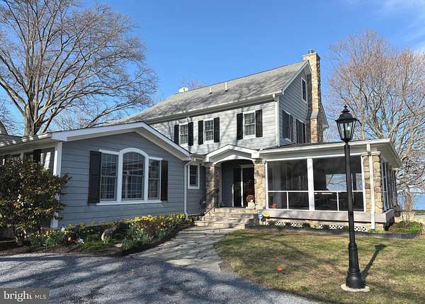 9.62 Acres of Land with Home for Sale in Neavitt, Maryland