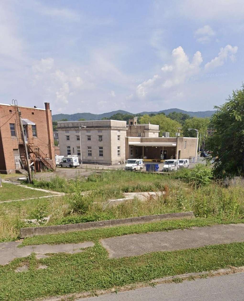 0.38 Acres of Land for Sale in Middlesboro, Kentucky