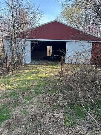 20 Acres of Recreational Land with Home for Sale in Big Cabin, Oklahoma