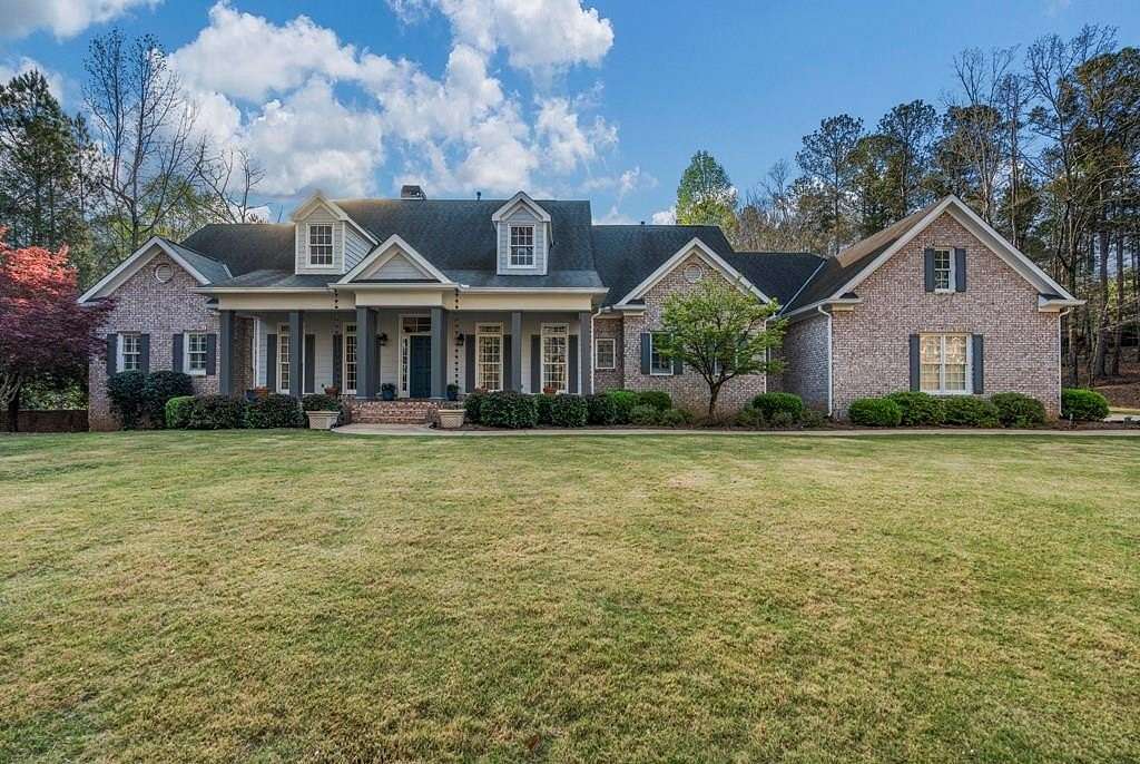 5.2 Acres of Land with Home for Sale in Columbus, Georgia