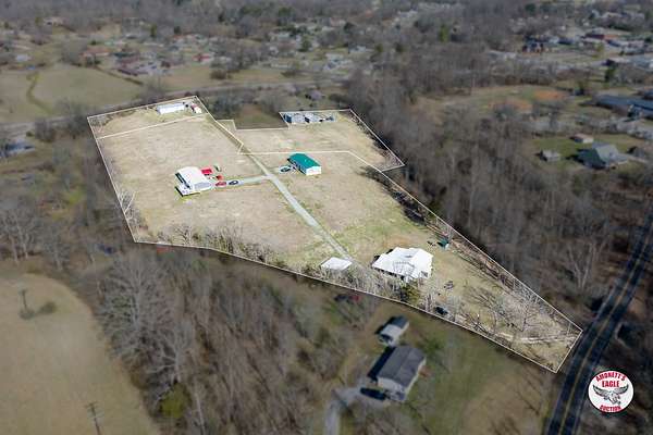 9.63 Acres of Residential Land for Auction in Baxter, Tennessee