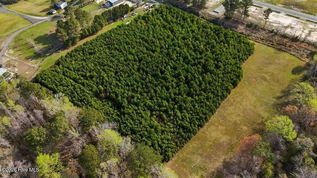 8 Acres of Residential Land for Sale in Hubert, North Carolina