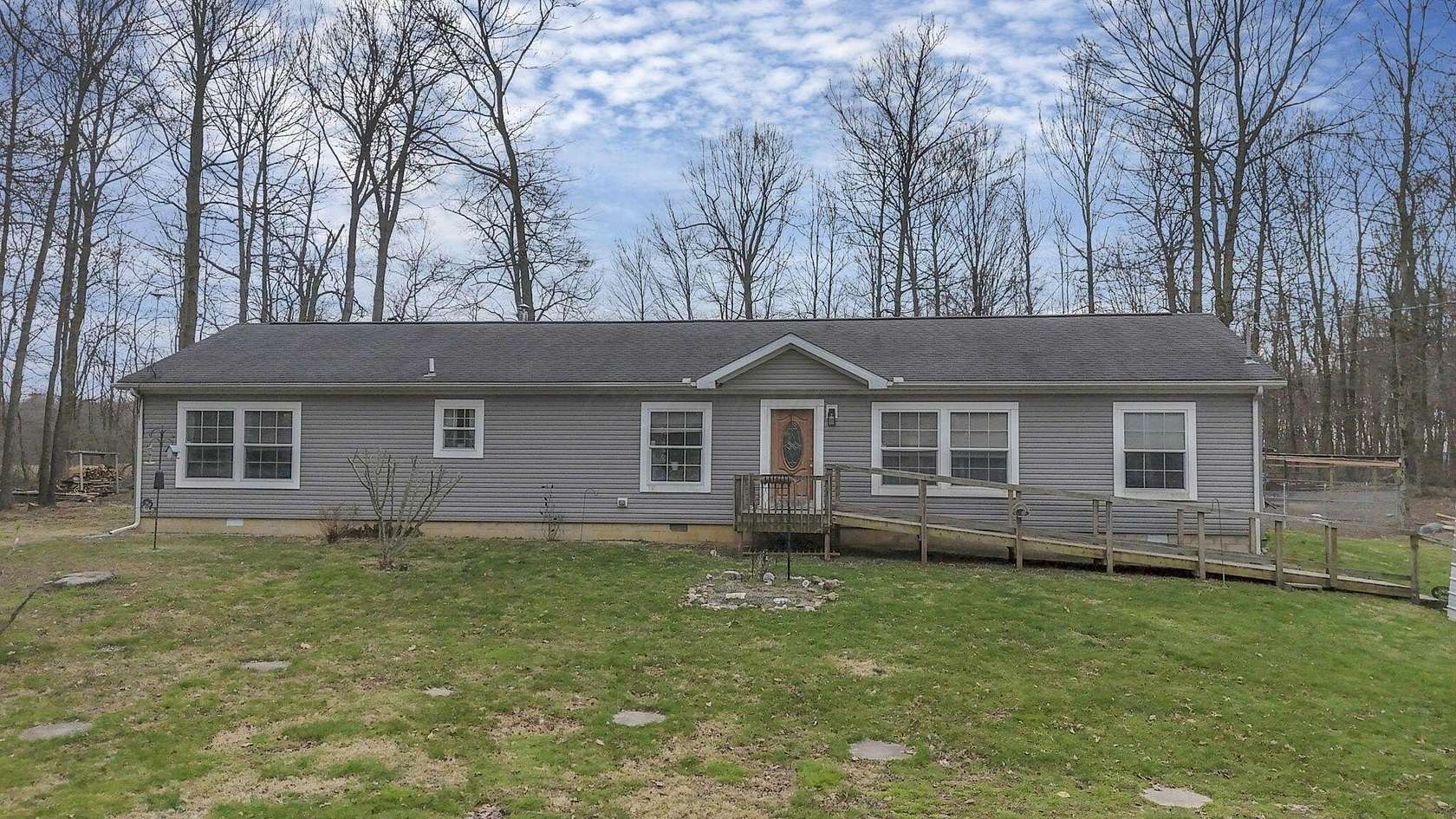 6 Acres of Land with Home for Sale in Mount Vernon, Ohio